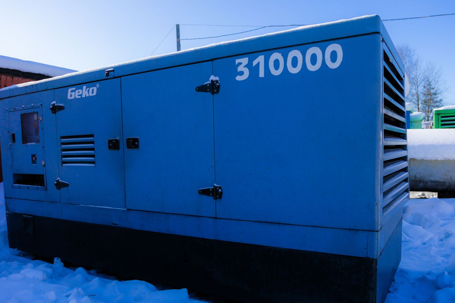 248 кВт Geko 310 000 ED-S/DEDA в шумозащитном кожухе, 800 000 руб.